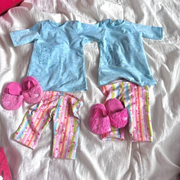 GUC American Girl Doll Clothes & Accessories Lot #8 - Picture 3 of 11